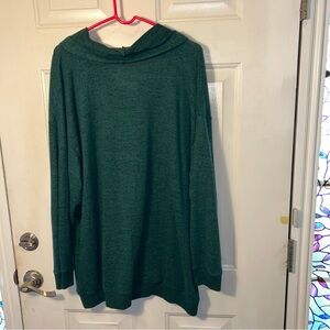 Torrid super soft plush cowl neck sweater Size 3